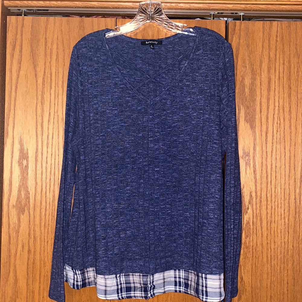Long sleeve, v-neck sweater with faux bottom hem